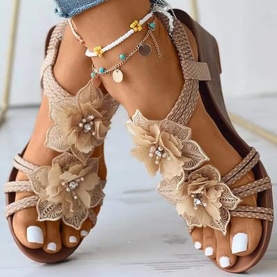 Sandalen Met Sleehak Met Bloemendecoratie