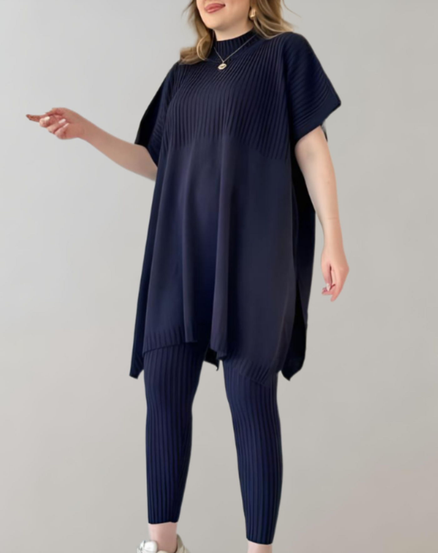 Anjie - 2-delige set van een oversized gebreide top met korte mouwen en een rekbare legging