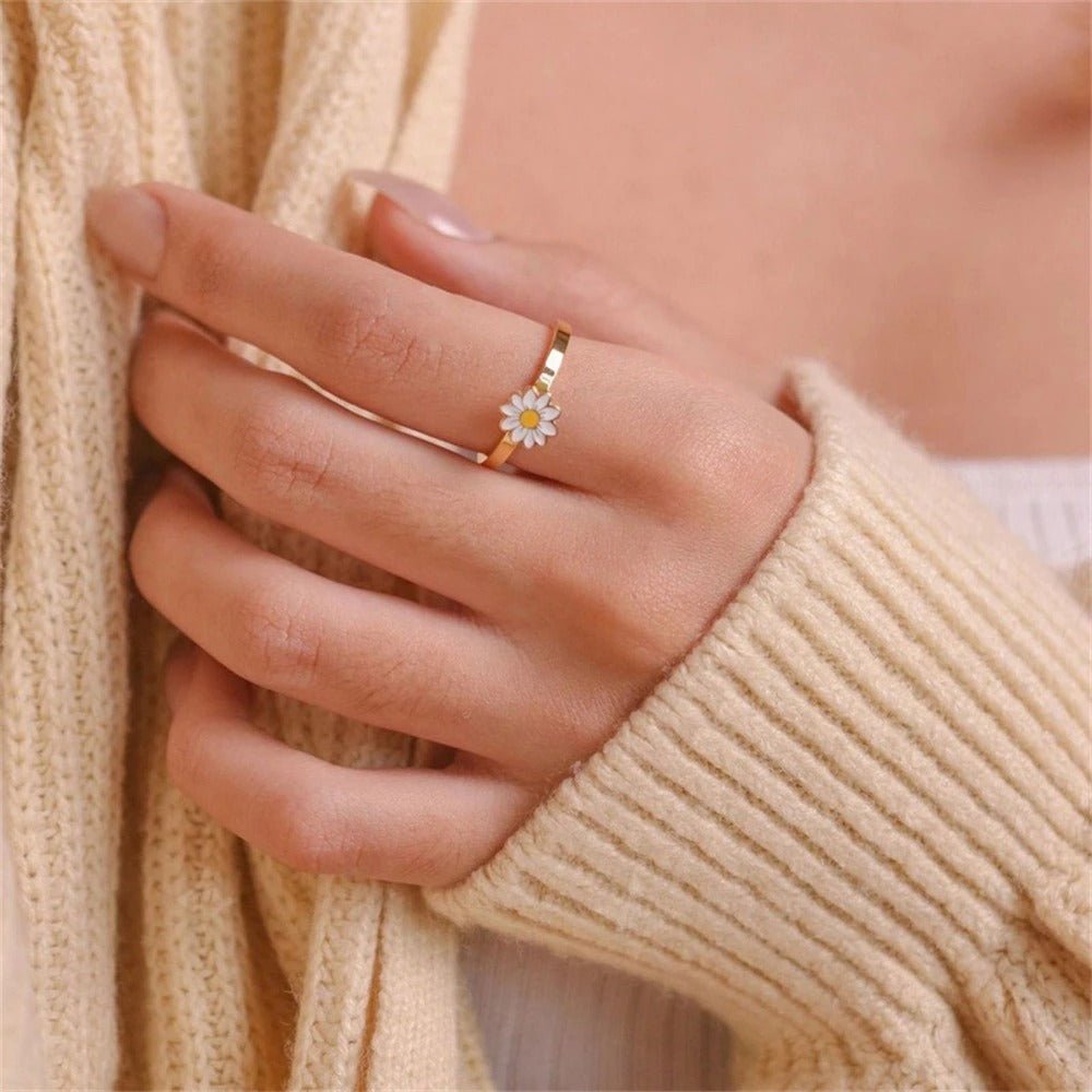 ANTI-STRESS Daisy Ring - ONE SIZE FITS ALL!